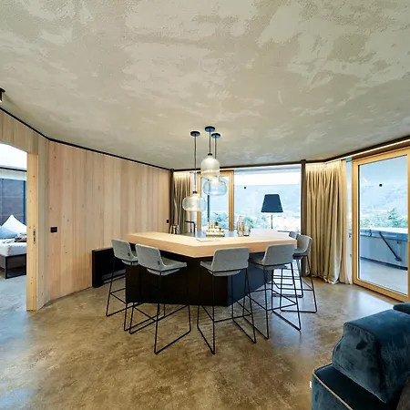 Lindenhof Pure Luxury & Dolcevita נטורנו